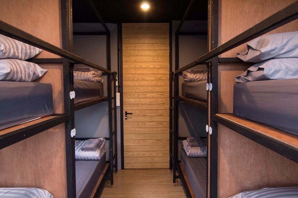 Nap@Pan Hostel Silom Bangkok Ngoại thất bức ảnh