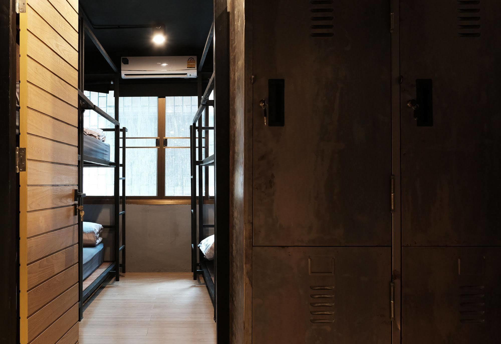 Nap@Pan Hostel Silom Bangkok Ngoại thất bức ảnh